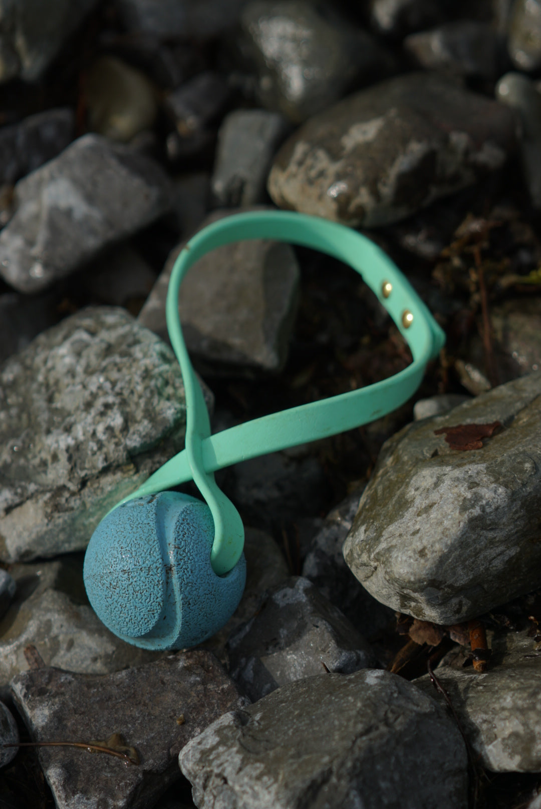 Handle Ball Tug